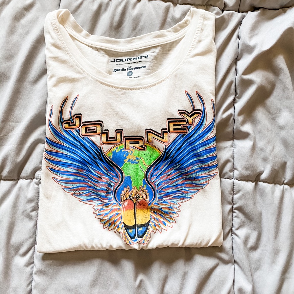 Journey graphic t-shirt